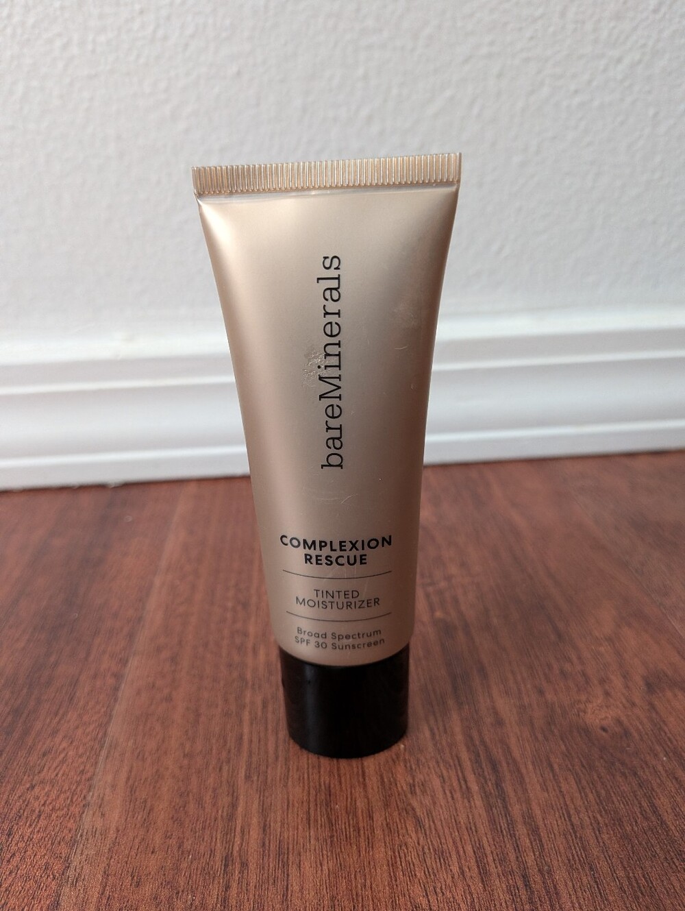 bareMinerals Complexion Rescue Tinted Moisturizer, a 3-in-1 Shade Vanilla 02
